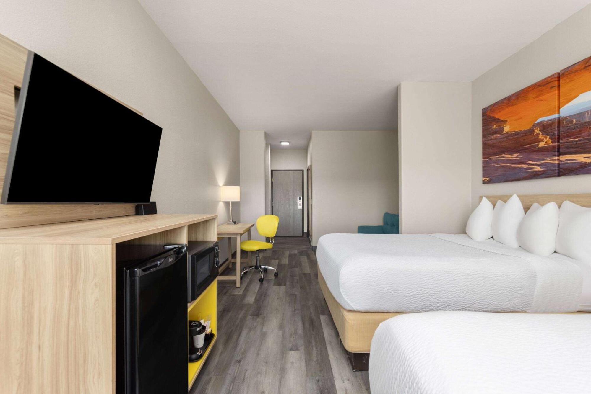 Days Inn & Suites By Wyndham Tucson/Marana מראה חיצוני תמונה