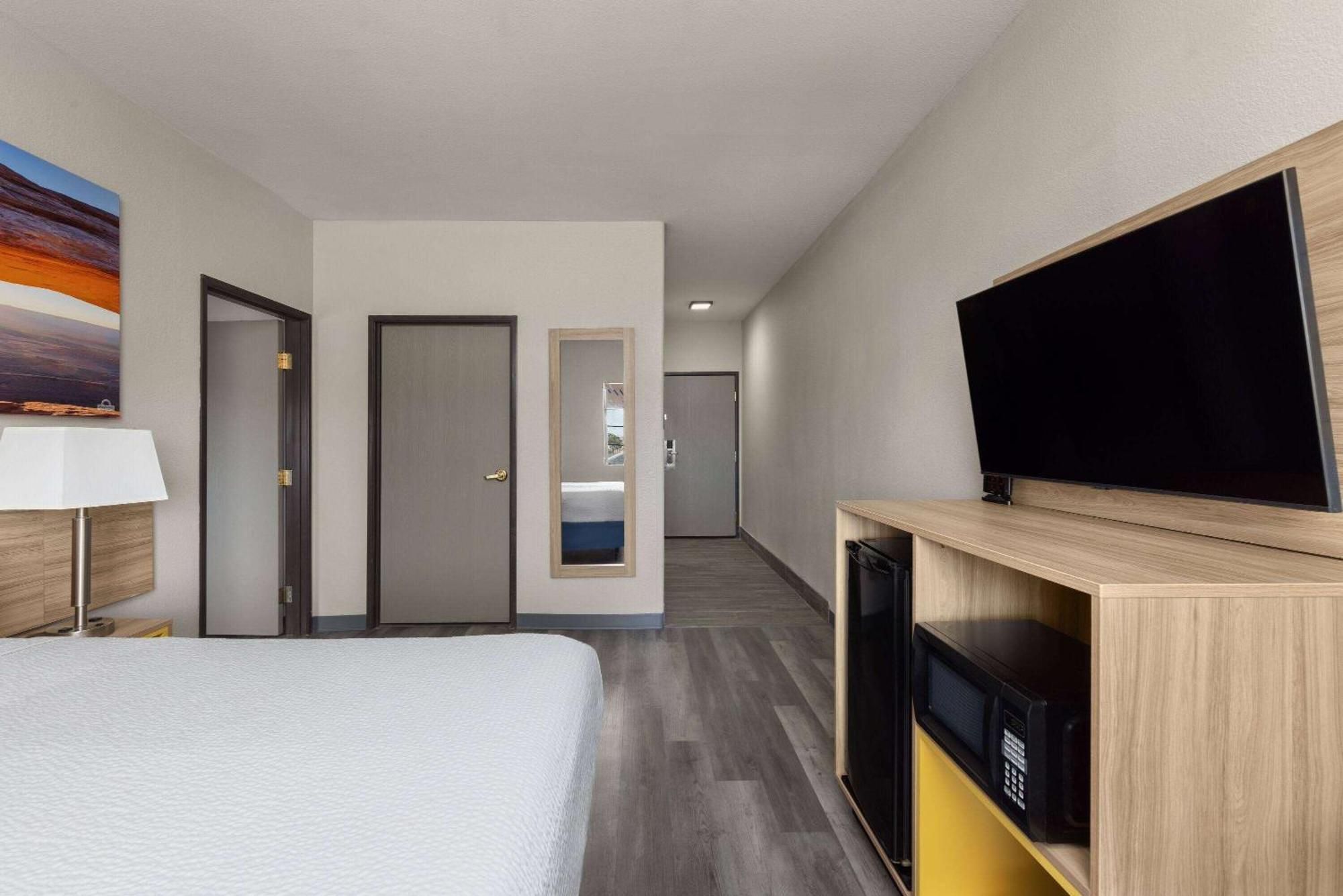 Days Inn & Suites By Wyndham Tucson/Marana מראה חיצוני תמונה