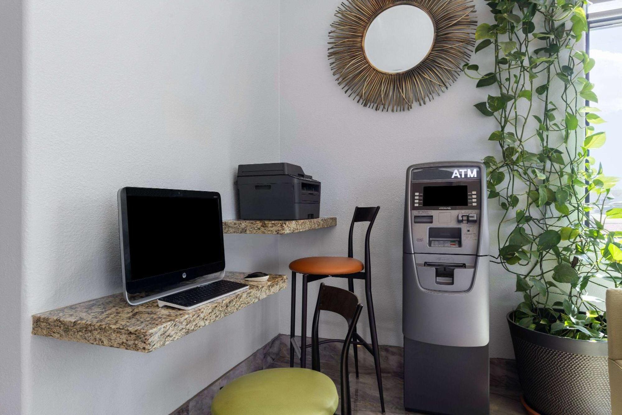 Days Inn & Suites By Wyndham Tucson/Marana מראה חיצוני תמונה
